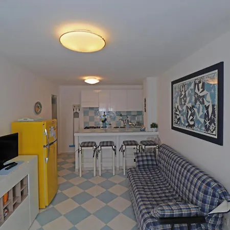 Volta 02 Apartment
